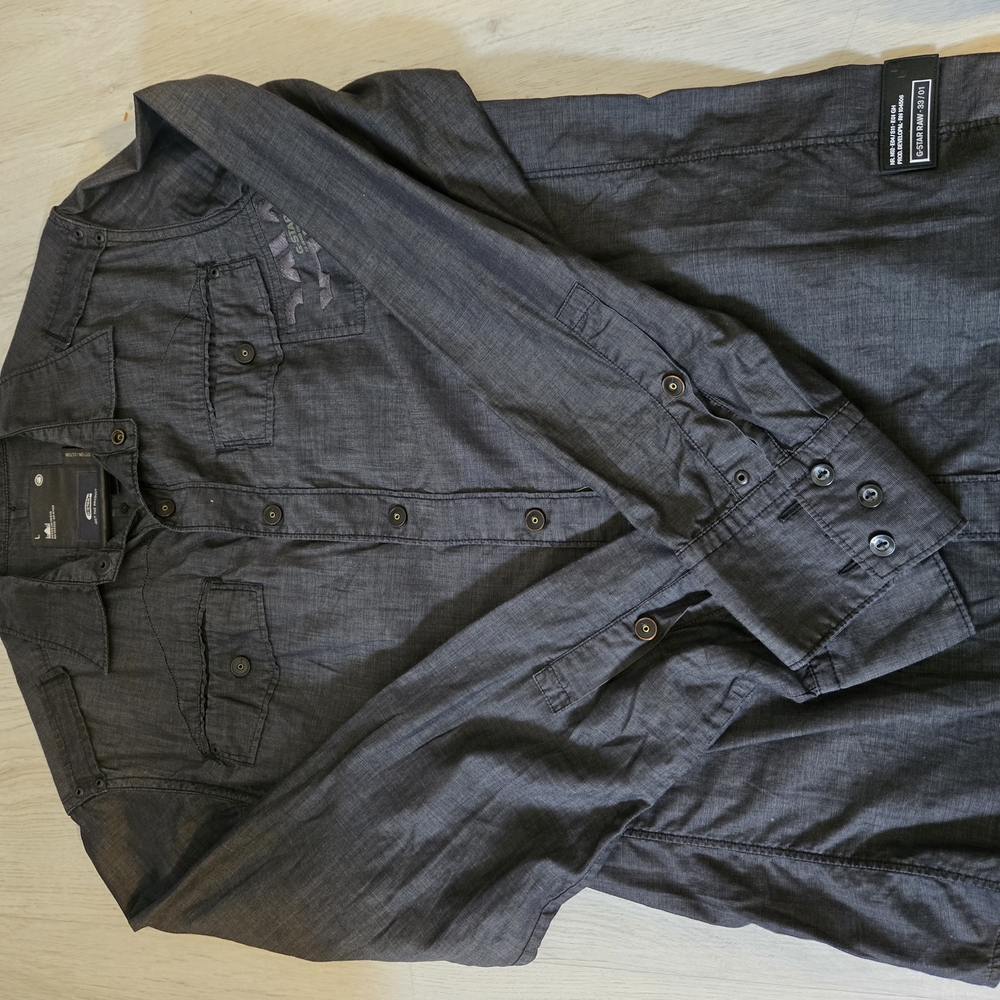 Men's Black Button-Up Shirt